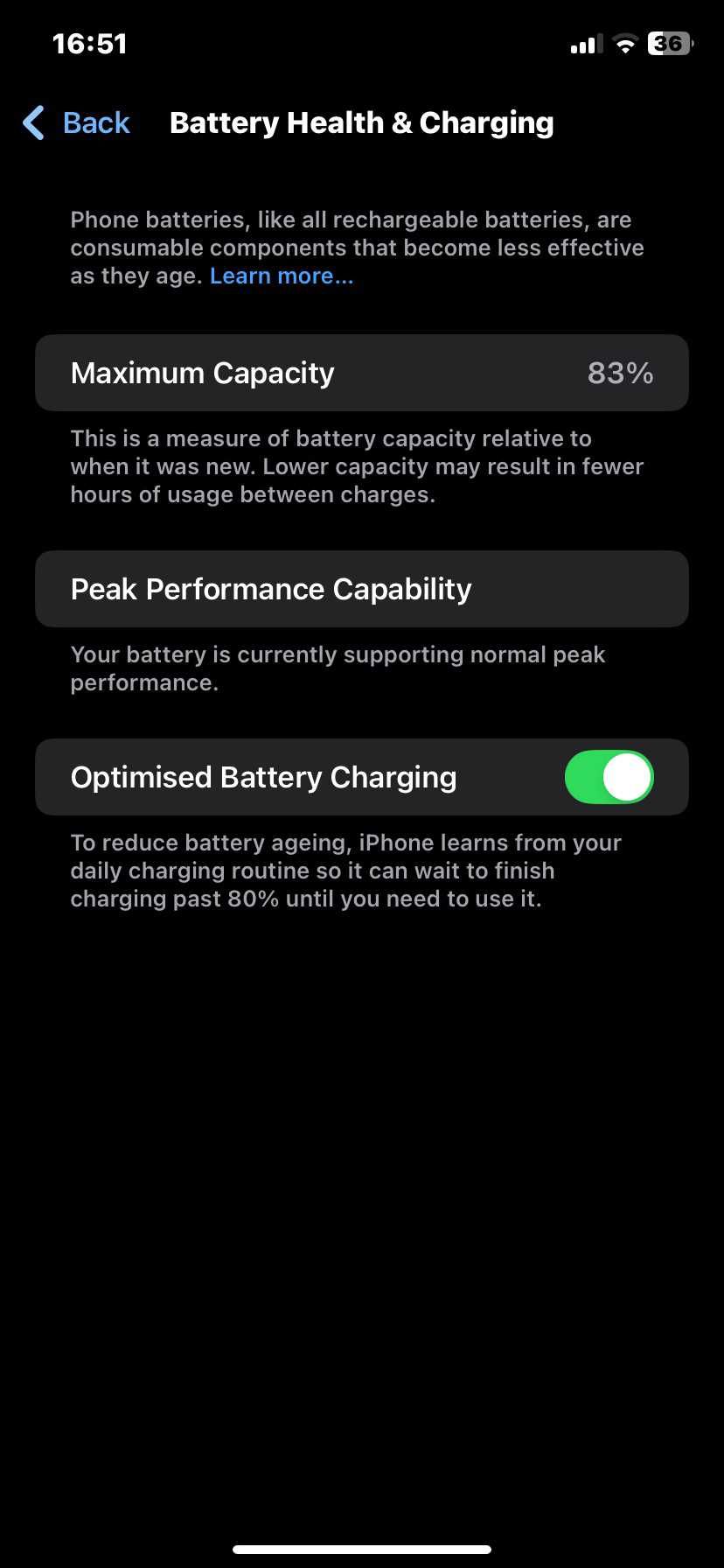 iphone XR 64 GB+ 3 кейса подарък