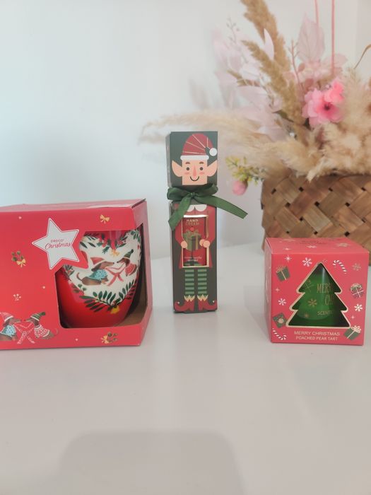 Set Merry Christmas, cremă de mâini, cană și lumânare