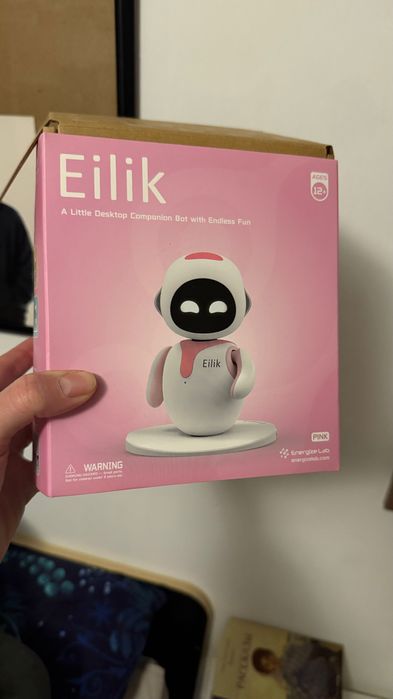 Робот Eilik  в отличном состоянии