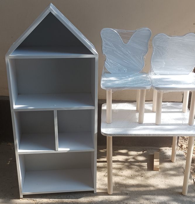 Детская мебель столы стулья стеллажи