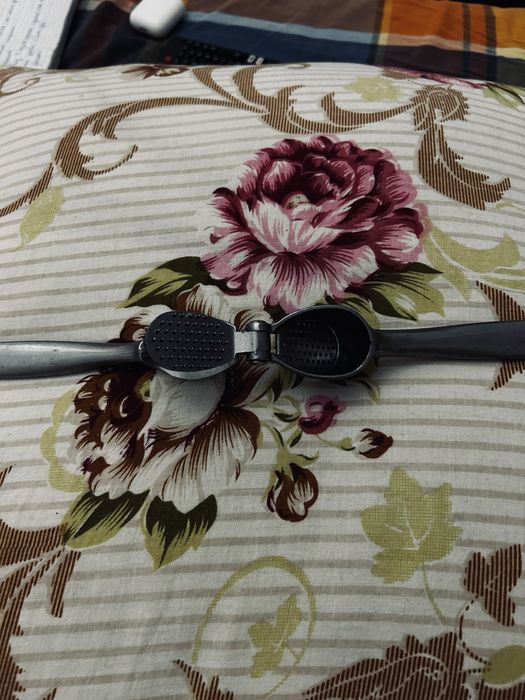 Чеснокодавка в хорошем состоянии