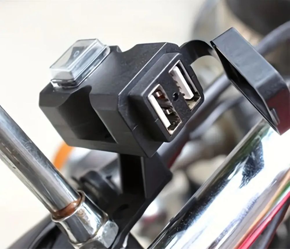 USB Зарядно за мотор