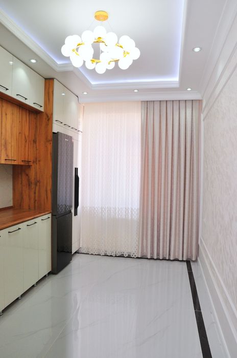 Квартира сотилади. Зарафшон