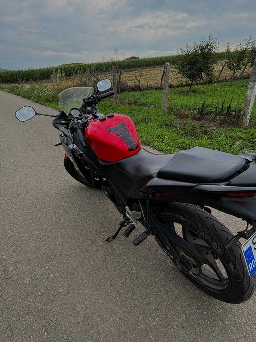 Honda CBR 125R JC50