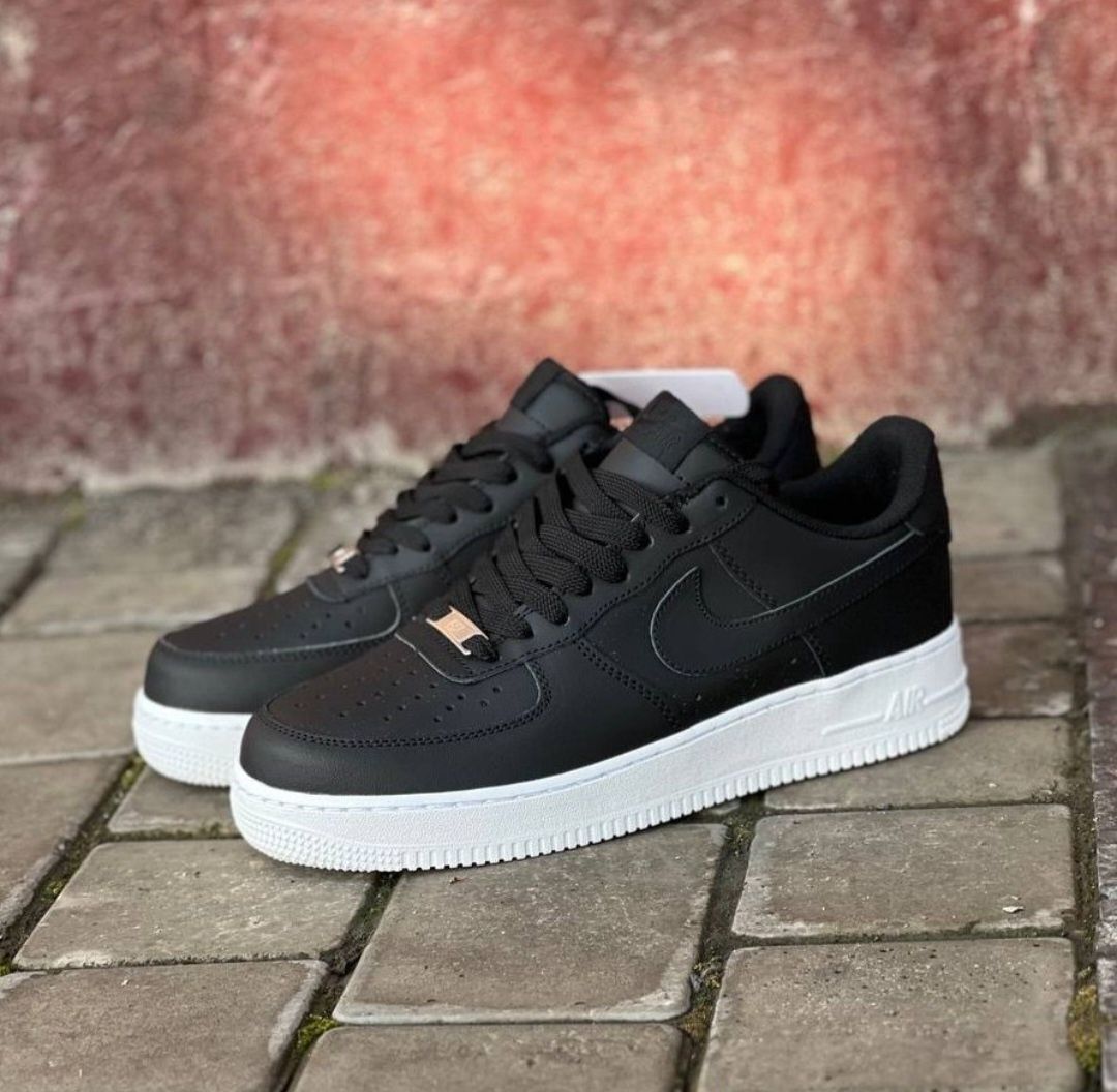 Nike Air Force 1 (На скидке)