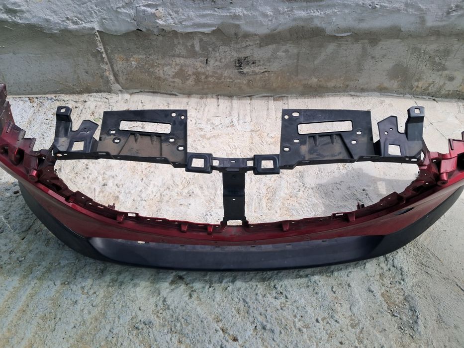 Предна броня  Mazda cx30 оригинална