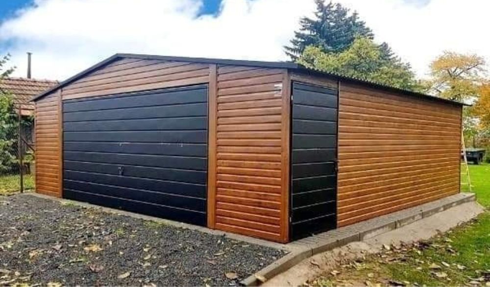 Garaj pe structura metalica