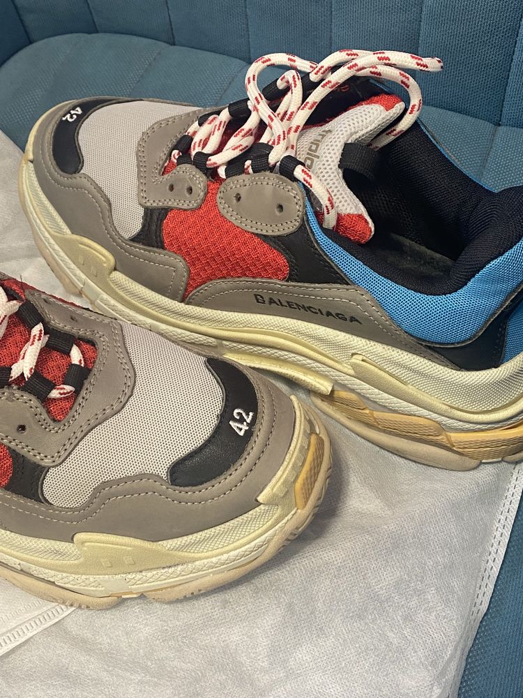 Balenciaga triple s оригинал