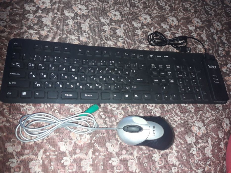 Клавиатура гумирана и мишка