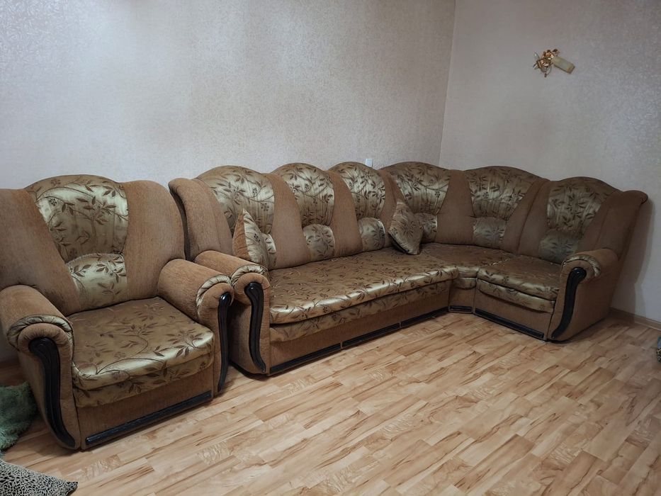 Диван и кроесло угловой