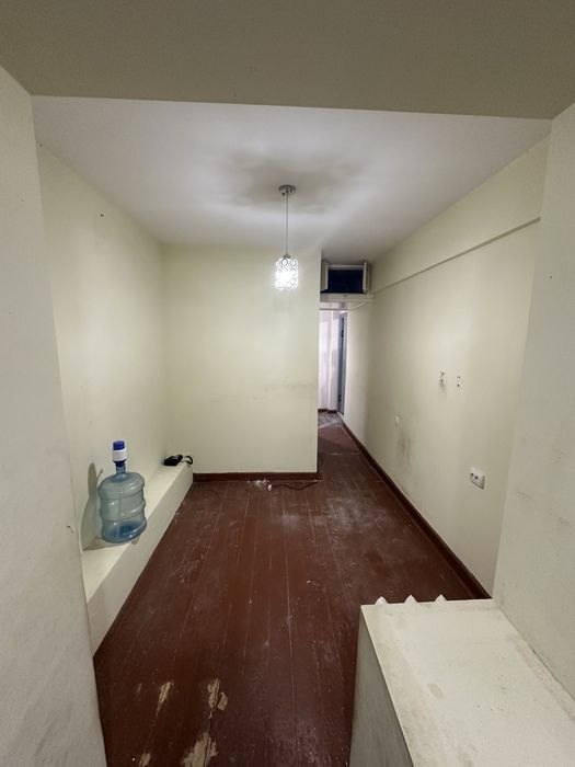 Кора камиш 1/2,бир хонали уй,урта ремонт,кучани юзида,уй узимники