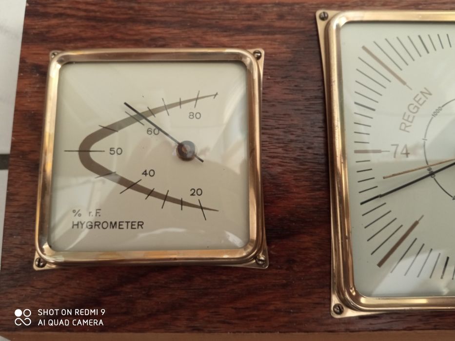 Немска  метеорологична станция.барометър,термометър.