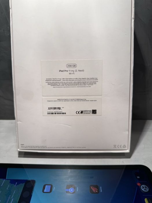 КАТО ЧИСТО НОВ Ipad Pro 11" 256 GB (2 gen)
