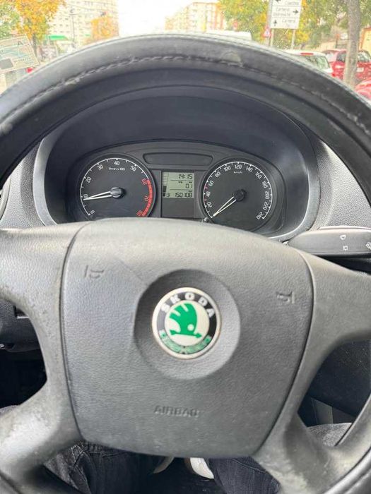 Skoda Fabia 2 1.2 MPI - masina perfecta pt oras sau ride sharing