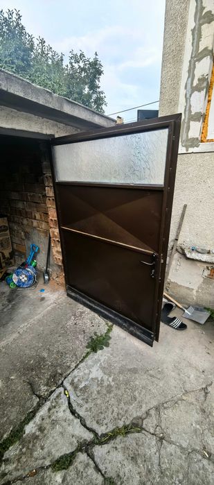 Гаражна врата 175 см висока 250 см широка