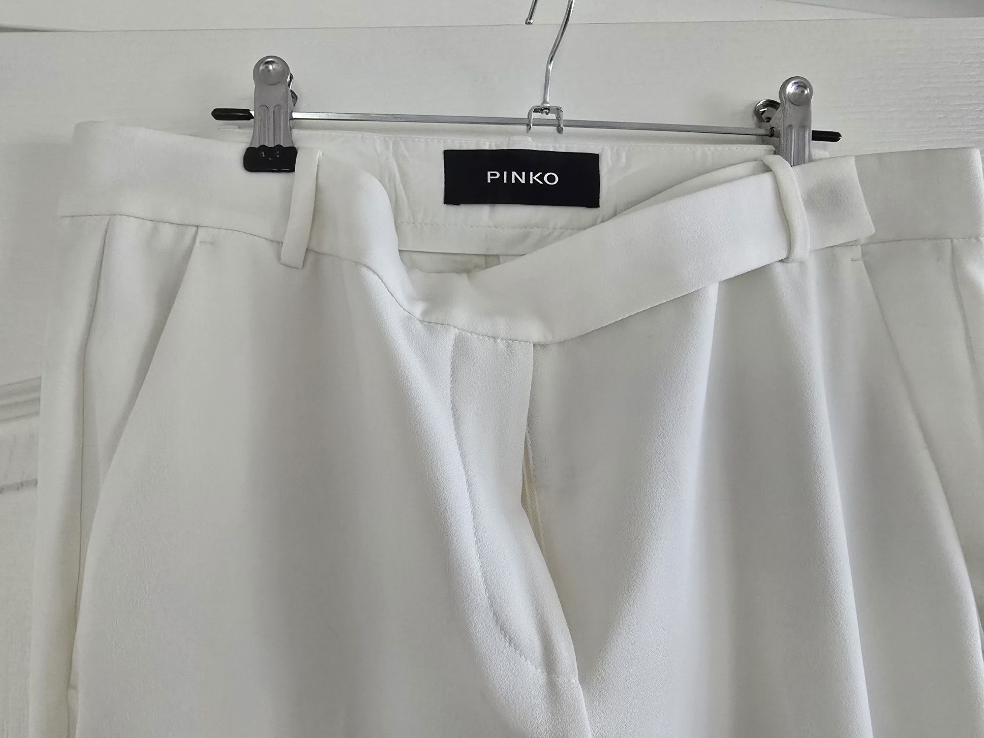 Стилен бял панталон Pinko