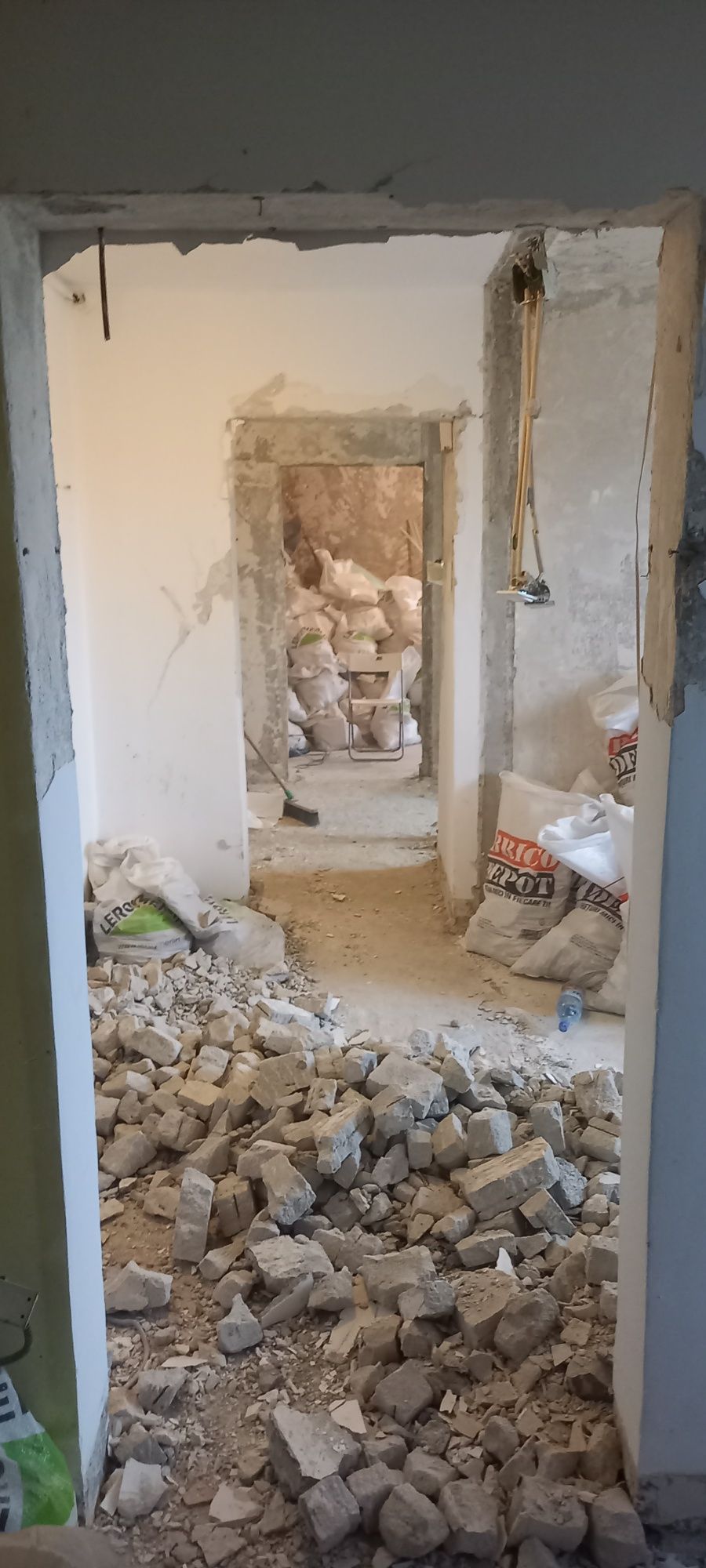 Pregătit apartamente pt renovare Taiere Decupare pereți beton armat