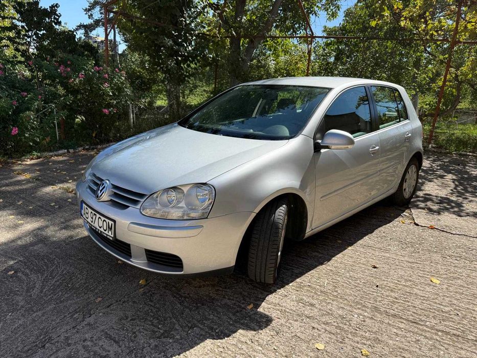 Vând VW Golf V Confortline, 1,6 Benzină, 102 CP, An 2007 decembrie