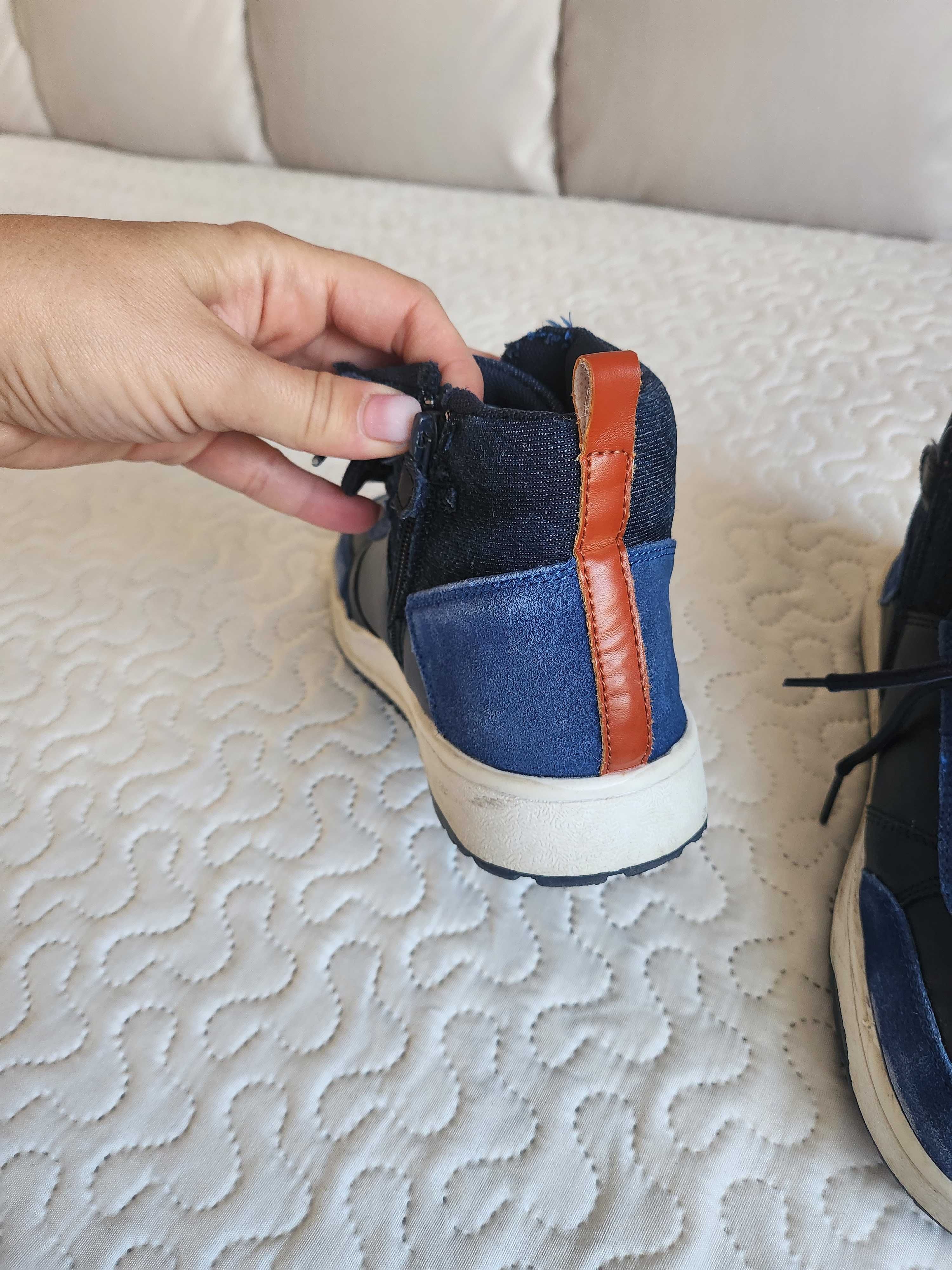Високи кецове Lee Cooper н.35