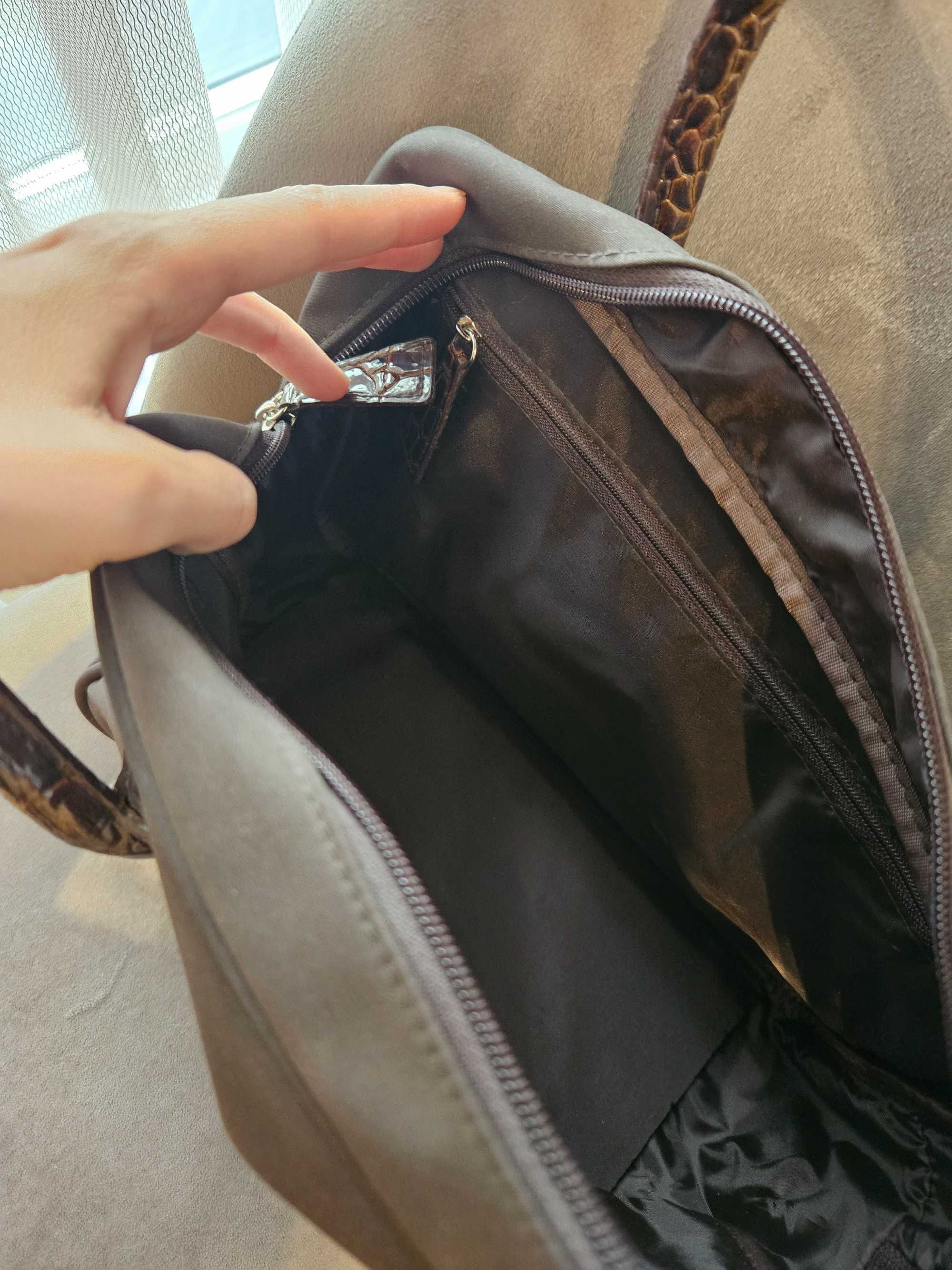 Shiseido чанта в кафяво