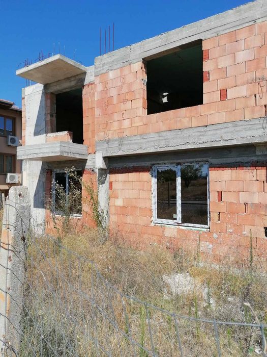 УПИ с проект и строително разрешение !!!