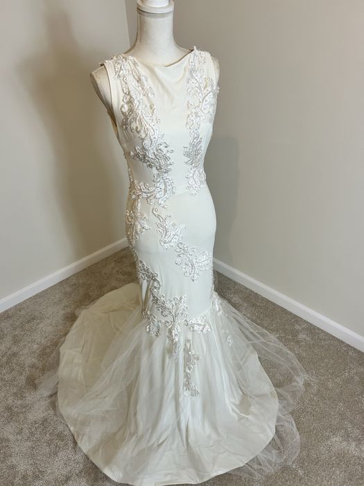 Rochie de mireasa noua