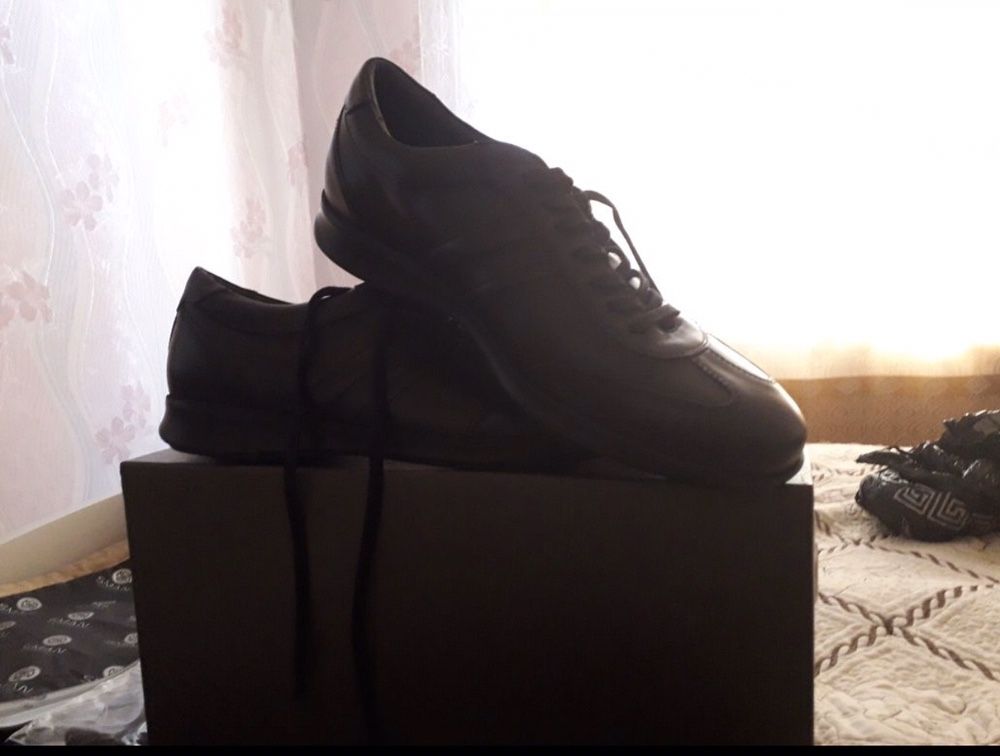 Продам Новую НАТУРАЛЬНУЮ кожанную обувь(туфли) 41 размер  SMAN