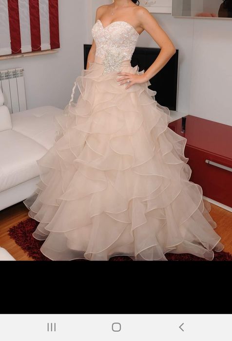 Vând rochie mireasa