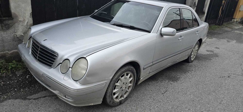 Mercedes Benz w210 E