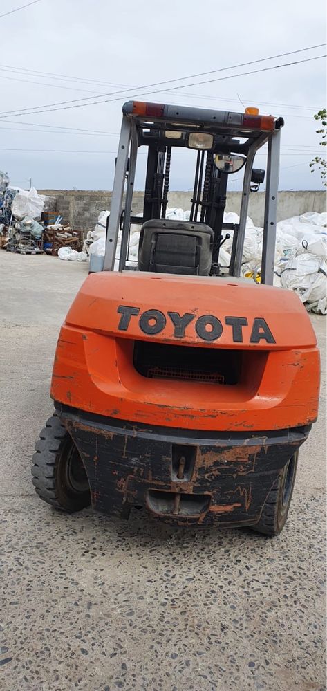 Vind stivuitor TOYOTA