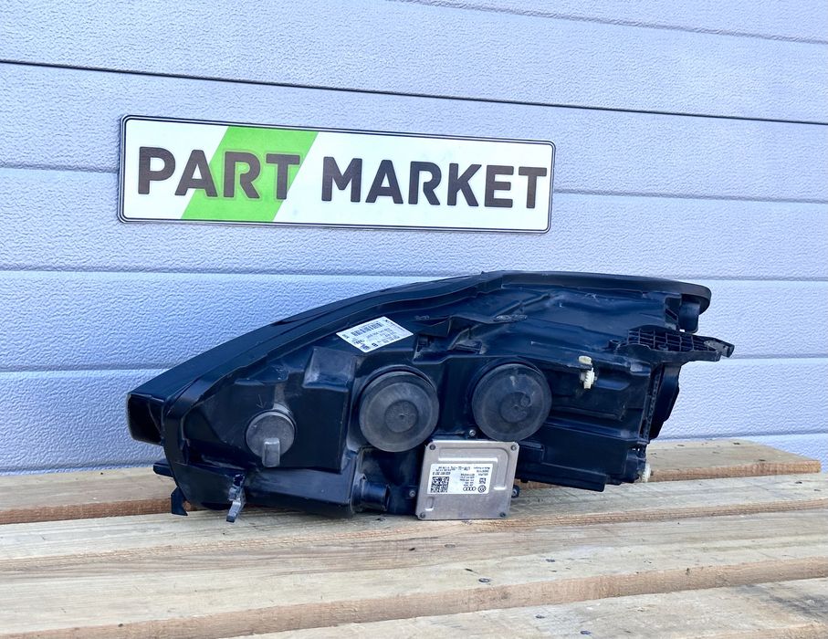 Десен фар AUDI A6 C7 4G 4G0941006B