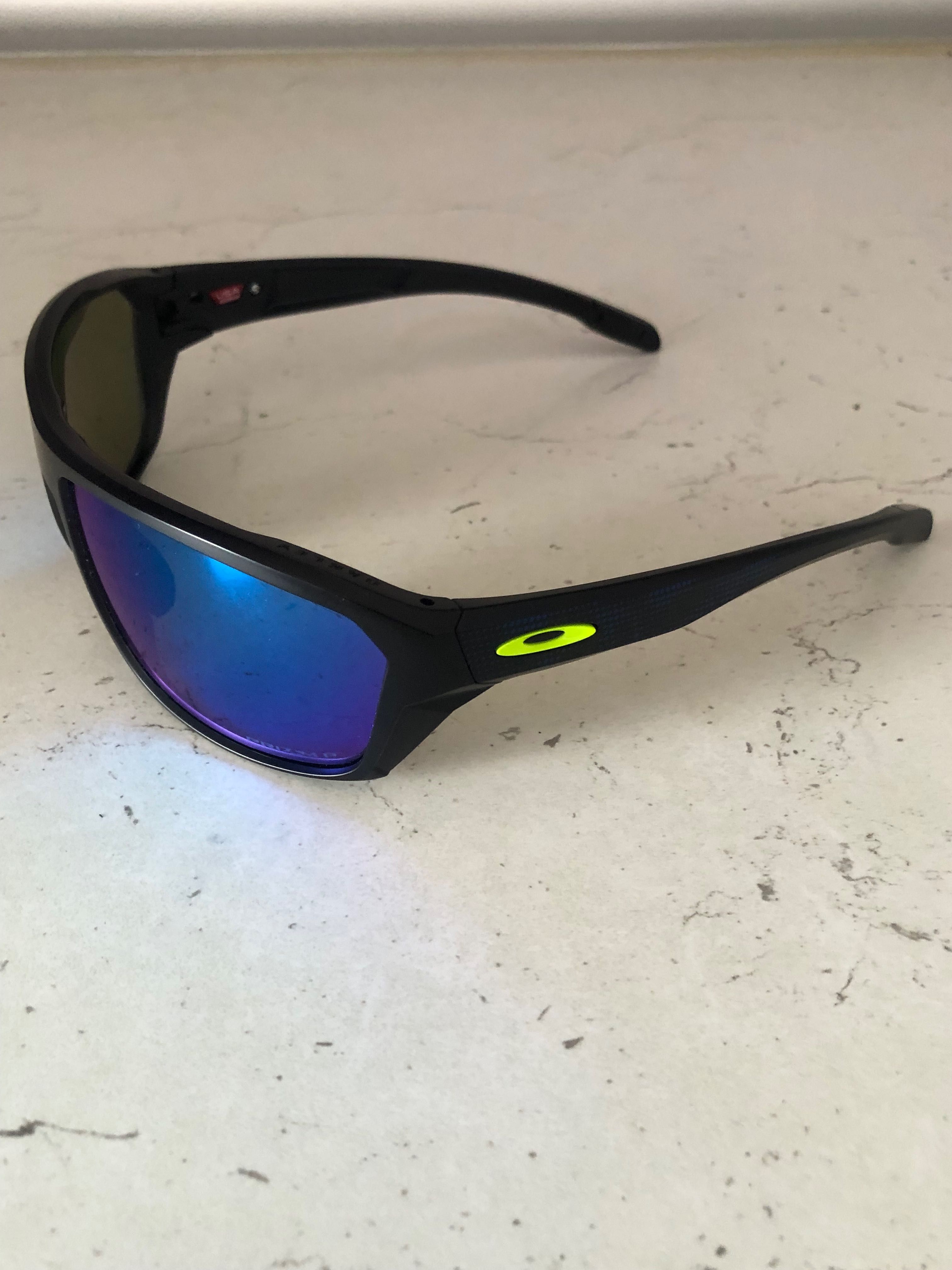 Мъжки слънчеви очила Oakley split shot prizm