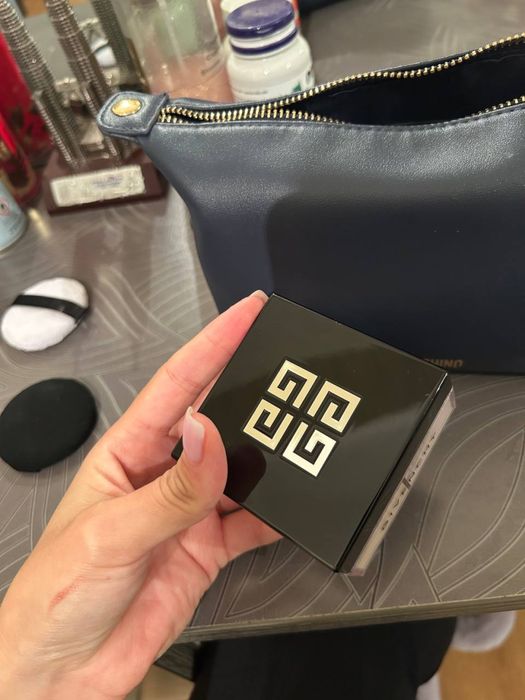 Пудра Givenchy Prisme libre 03