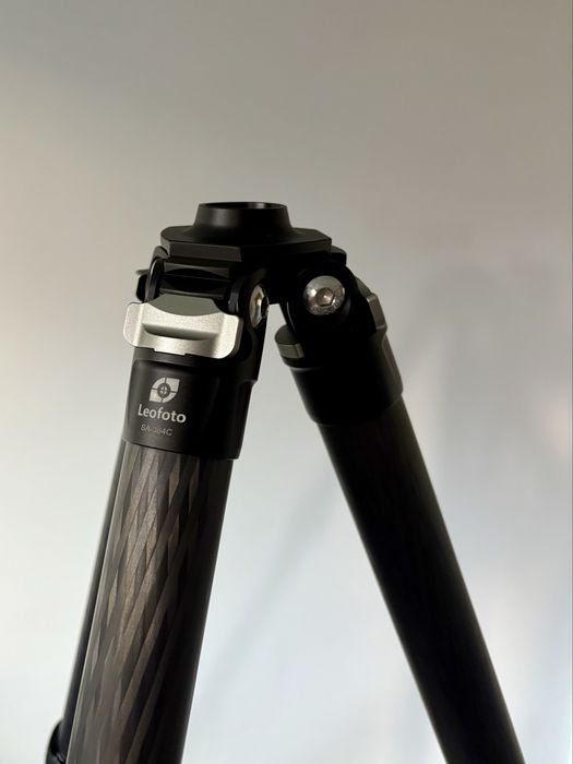 Карбонов трипод Leofoto SA-364C