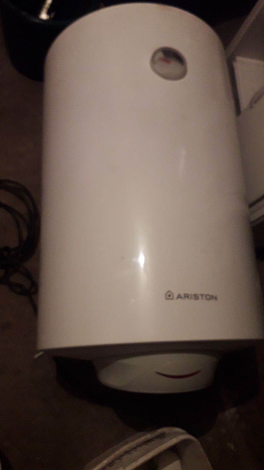 Boiler ariston 100 litri folosit puțin