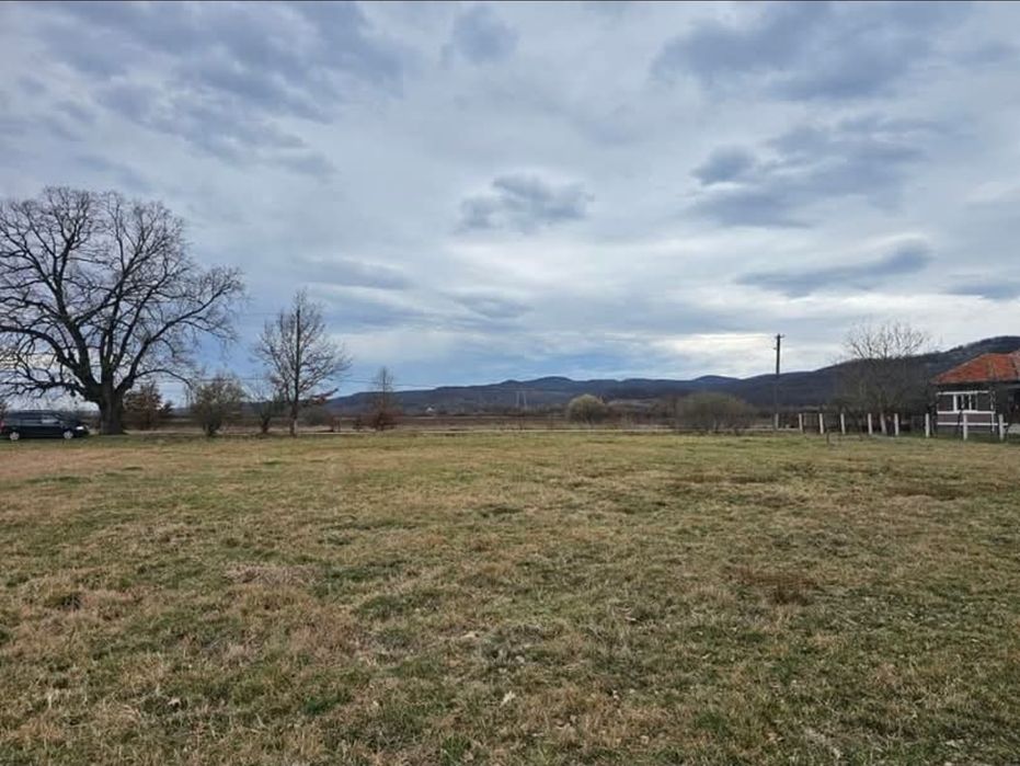 Teren Intravilan 3300 mp, front stradal 46 m