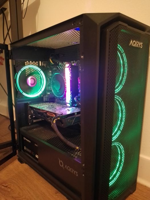 Vând PC gaming cu tot ce trebuie (descriere)