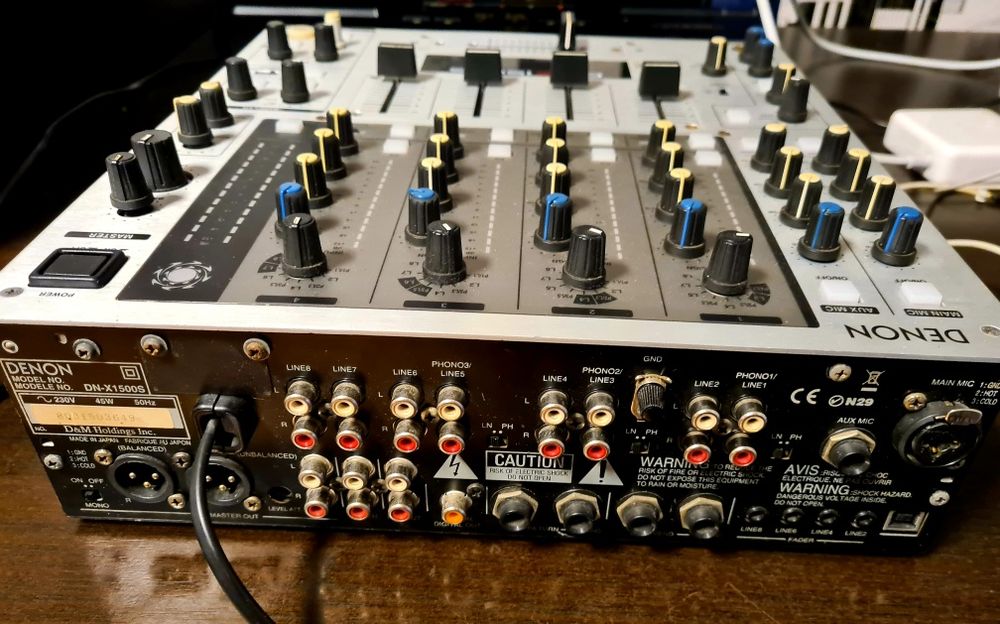 Mixer djm denon 1500s sau schimb..
