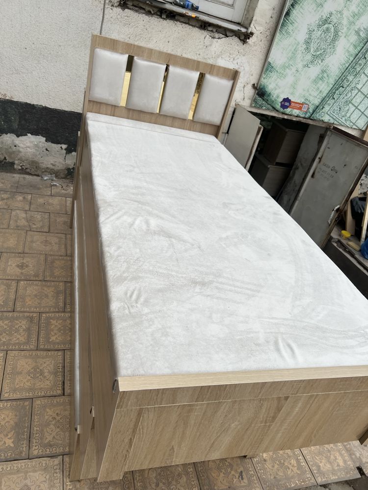Адинарни крават размер 90х2.10