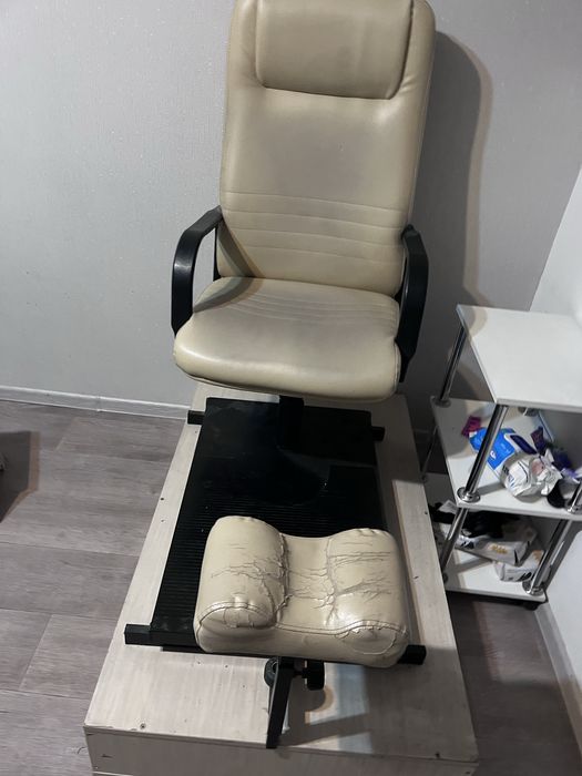 Педикюрное кресло