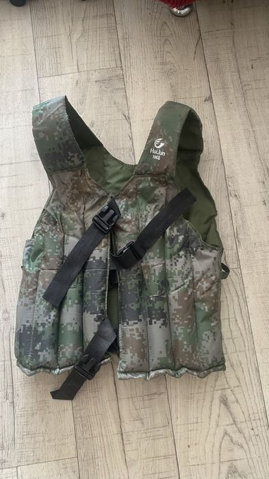 Продам жилет утяжилетель 10кг