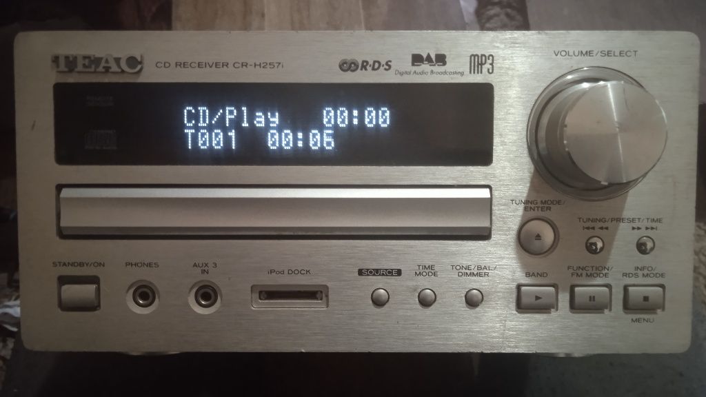 Statie teac CD RECEIVER