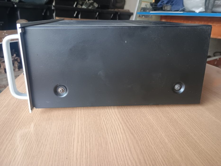 Amplificator Scott A457  din 1978, 60 w pe canal, made in USA