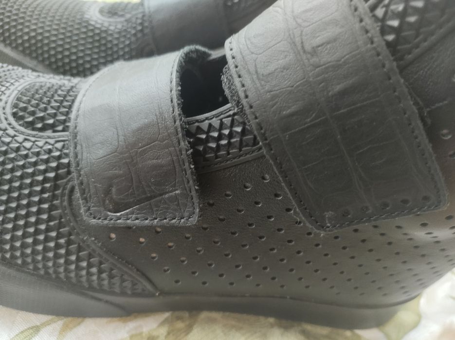 Adidasi Nike Flystepper 2k3