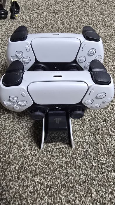 PS 5 с играми и 2 джостика