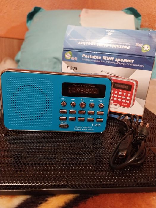 Vând aparat radio portabil T-205 Craiova