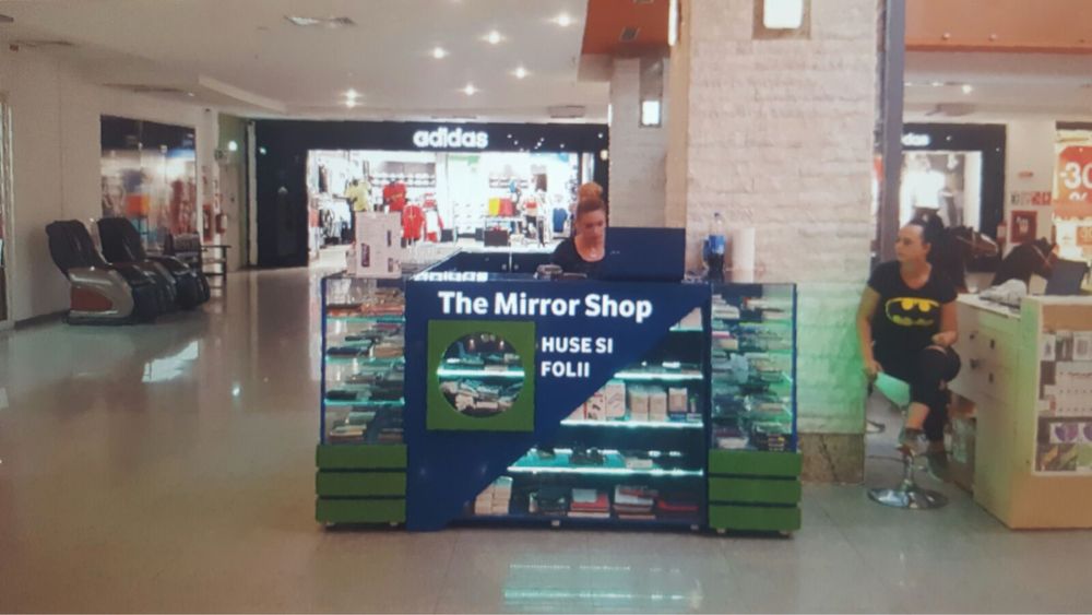 Stand comercial / insula geamuri securizate