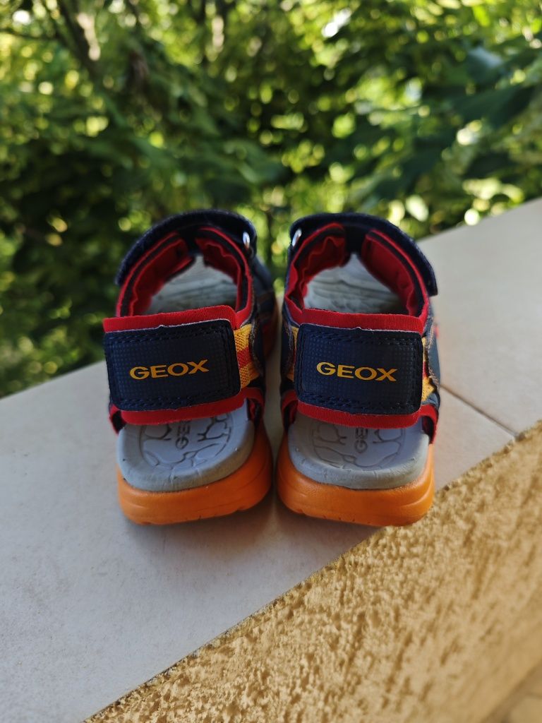 Детски сандали GEOX