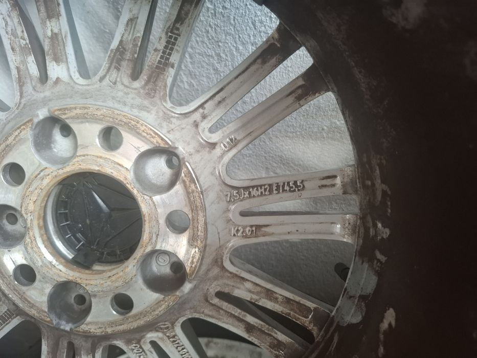 Джанти за Mercedes 5 112 ет45  16 цола 2011 ,нови гуми 8 мм  225 55 16