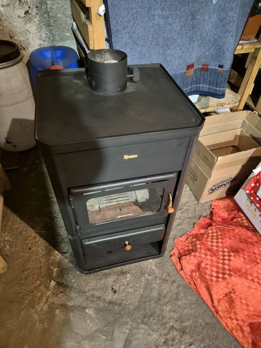 Камина на дърва Прити